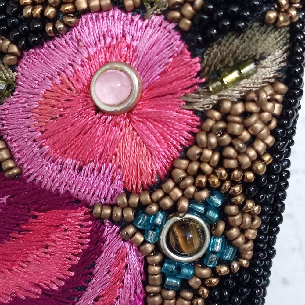 Mary Frances Queen of Everything Hand Beaded Leopard Floral Crossbody Whimsygoth - Picture 3 of 15